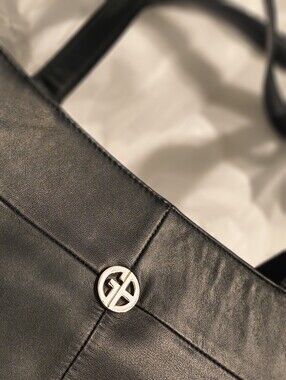 Gianibernini Classic Black Leather Tote Bag